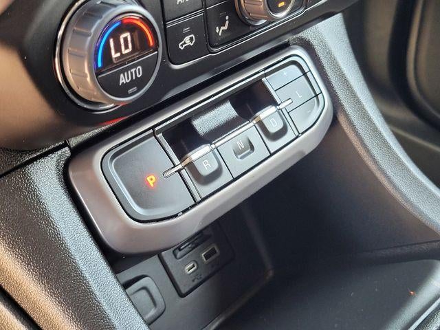 2023 GMC Acadia AT4 - Photo 18