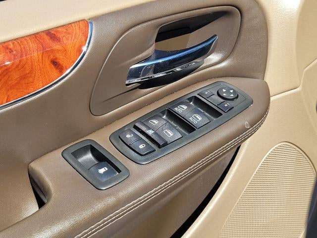 2015 Chrysler Town & Country Touring