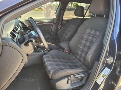 2018 Volkswagen Golf GTI S